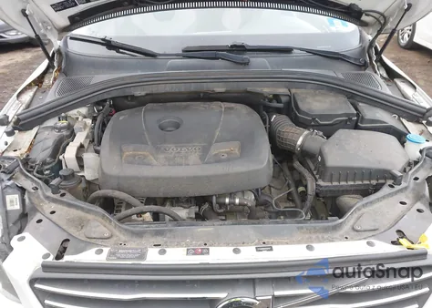 2017 Volvo Xc60 T6 Dynamic from USA, damaged, VIN YV449MRR6H2027877